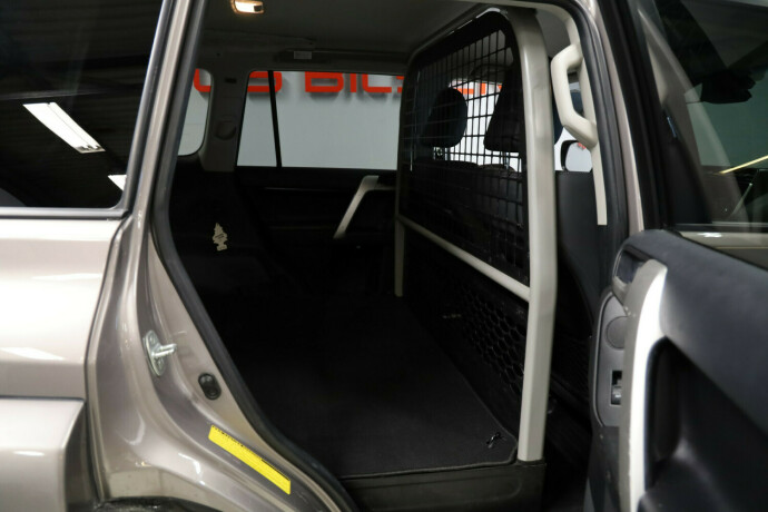 toyota-land-cruiser-diesel-2022-big-12