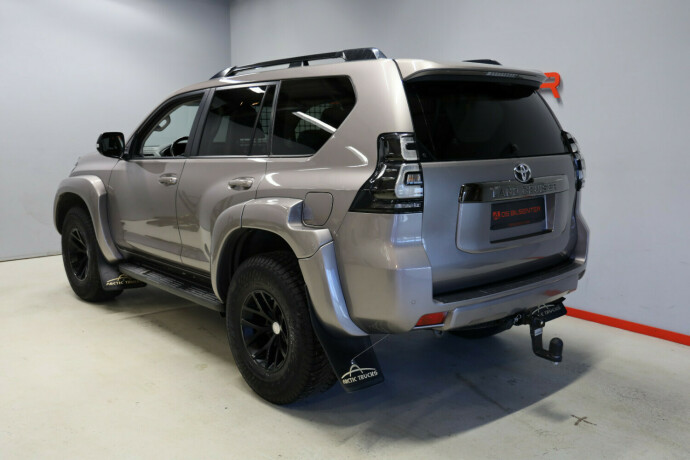 toyota-land-cruiser-diesel-2022-big-4