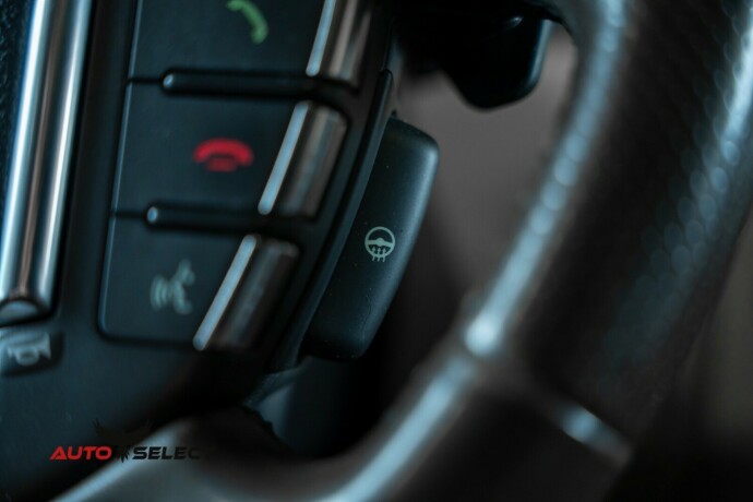 land-rover-discovery-diesel-2012-big-35