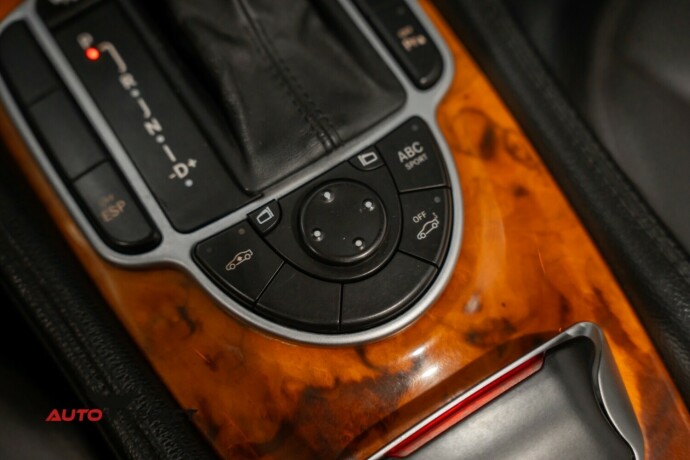 mercedes-benz-sl-bensin-2002-big-36