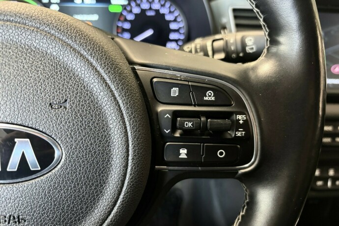 kia-niro-elektrisitetbensin-2018-big-18