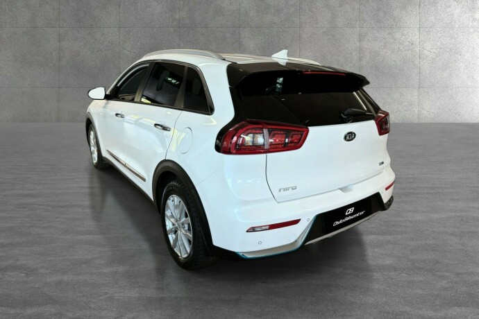kia-niro-elektrisitetbensin-2018-big-3