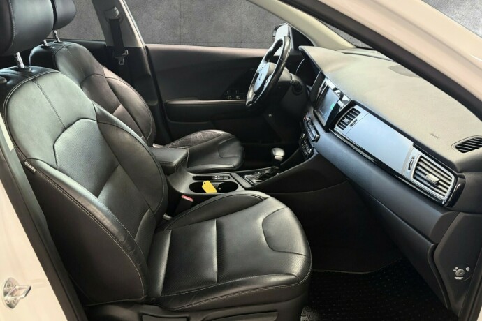 kia-niro-elektrisitetbensin-2018-big-24