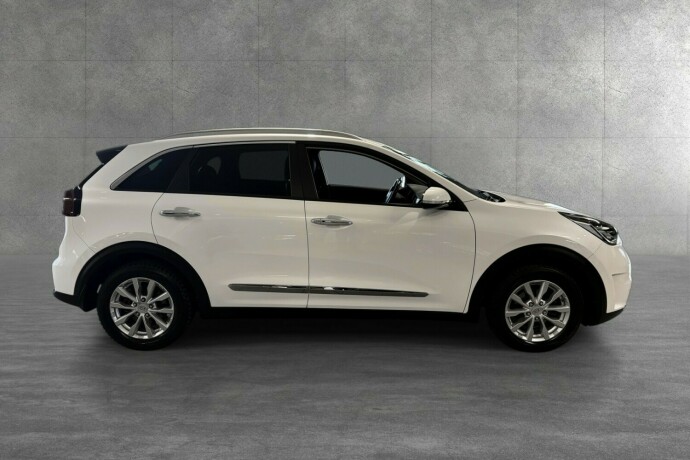 kia-niro-elektrisitetbensin-2018-big-6