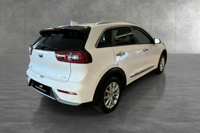 kia-niro-elektrisitetbensin-2018-big-5