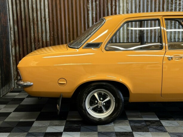 opel-ascona-bensin-1974-big-4