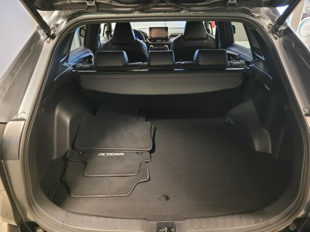 suzuki-across-elektrisitetbensin-2021-big-18