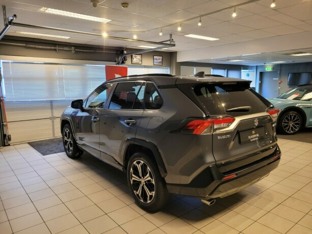 suzuki-across-elektrisitetbensin-2021-big-6