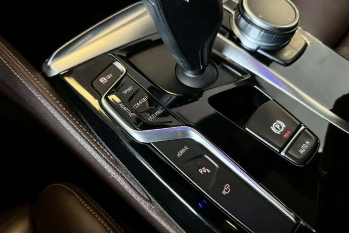 bmw-5-serie-elektrisitetbensin-2017-big-35