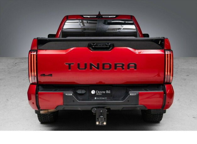 toyota-tundra-elektrisitetbensin-2022-big-14