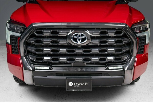 toyota-tundra-elektrisitetbensin-2022-big-11