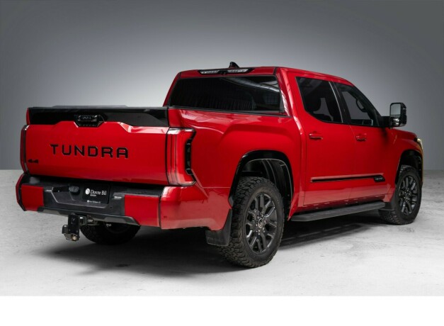 toyota-tundra-elektrisitetbensin-2022-big-5