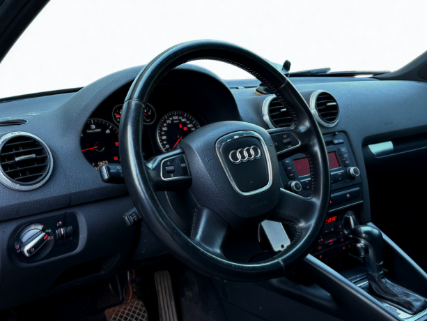 audi-a3-diesel-2010-big-11