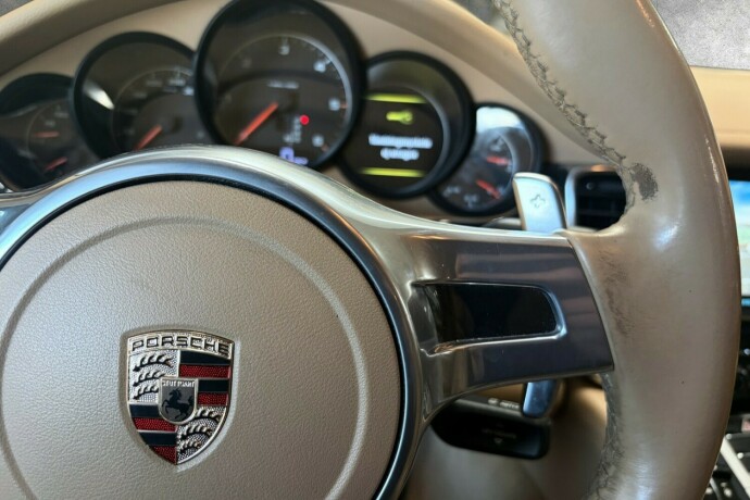 porsche-panamera-diesel-2012-big-21