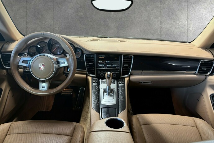 porsche-panamera-diesel-2012-big-12