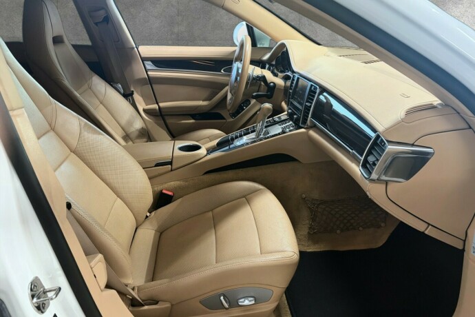 porsche-panamera-diesel-2012-big-29