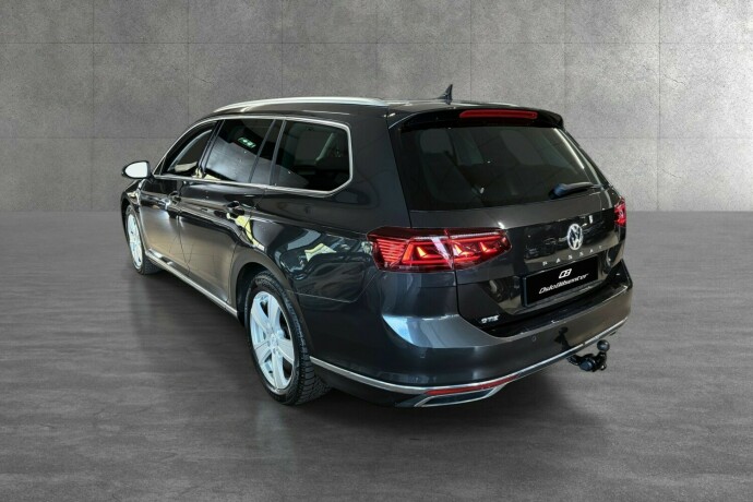 volkswagen-passat-elektrisitetbensin-2020-big-3