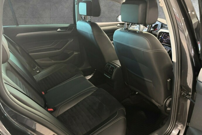 volkswagen-passat-elektrisitetbensin-2020-big-24