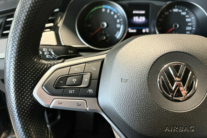 volkswagen-passat-elektrisitetbensin-2020-big-19