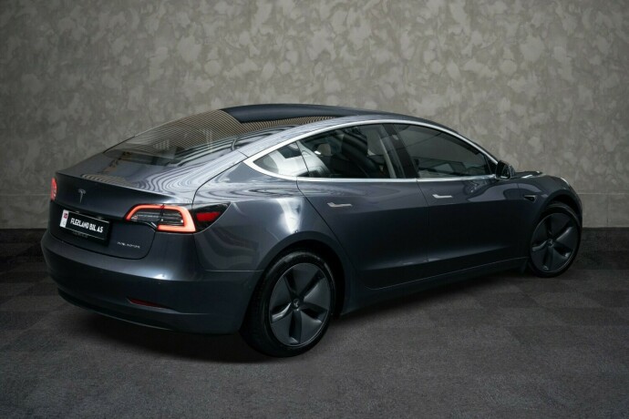 tesla-model-3-elektrisitet-2019-big-9