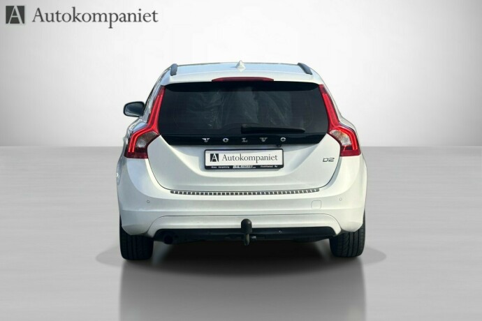volvo-v60-diesel-2014-big-4