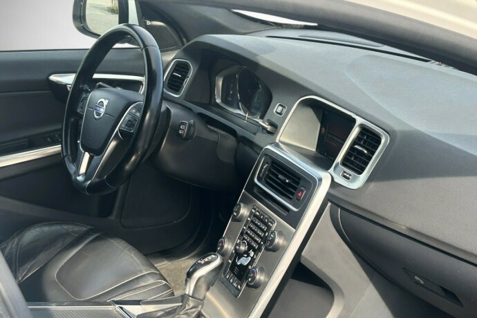 volvo-v60-diesel-2014-big-7