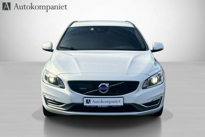 volvo-v60-diesel-2014-big-5