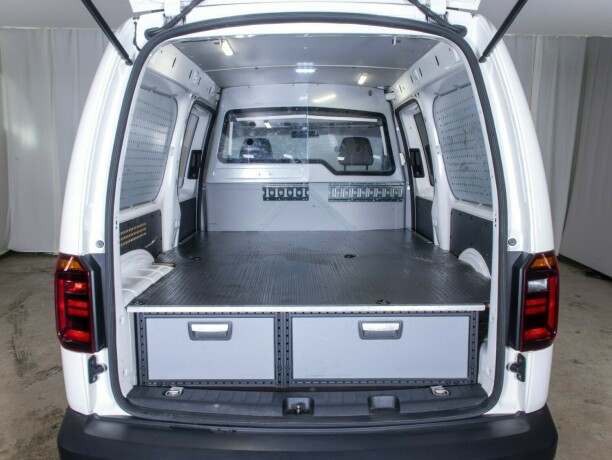 volkswagen-caddy-diesel-2018-big-19