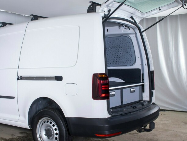 volkswagen-caddy-diesel-2018-big-15
