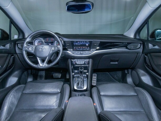 opel-astra-bensin-2018-big-38