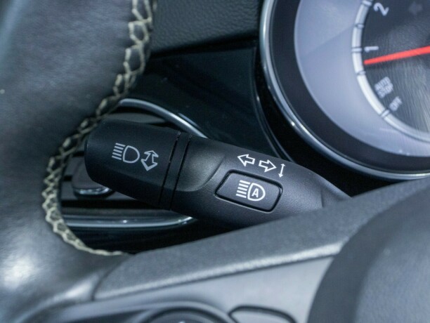 opel-astra-bensin-2018-big-26
