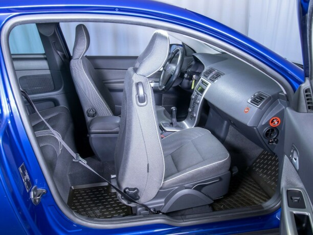 volvo-c30-diesel-2008-big-40