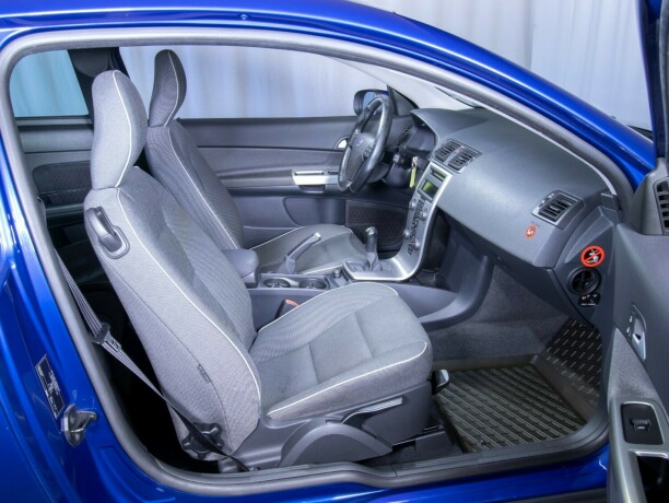 volvo-c30-diesel-2008-big-39