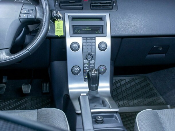 volvo-c30-diesel-2008-big-30