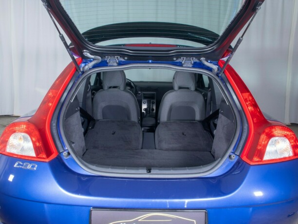 volvo-c30-diesel-2008-big-12