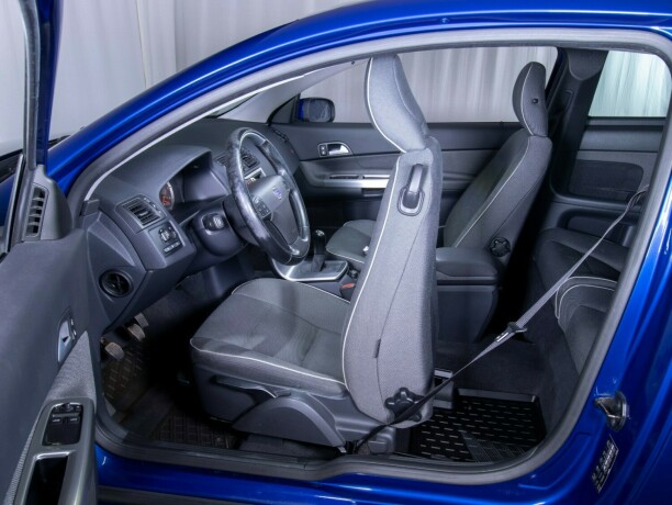 volvo-c30-diesel-2008-big-35