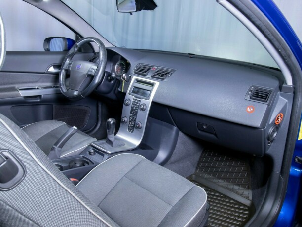 volvo-c30-diesel-2008-big-38