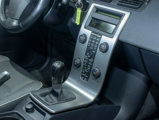 volvo-c30-diesel-2008-big-16