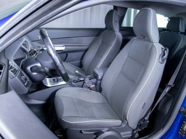 volvo-c30-diesel-2008-big-37