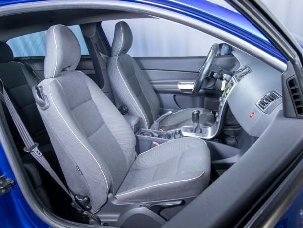 volvo-c30-diesel-2008-big-42