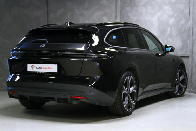 nio-et5-touring-elektrisitet-2023-big-1