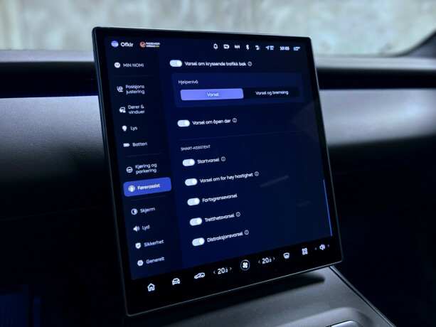 nio-et5-touring-elektrisitet-2023-big-13