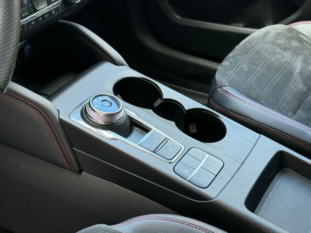 ford-kuga-elektrisitetbensin-2022-big-24