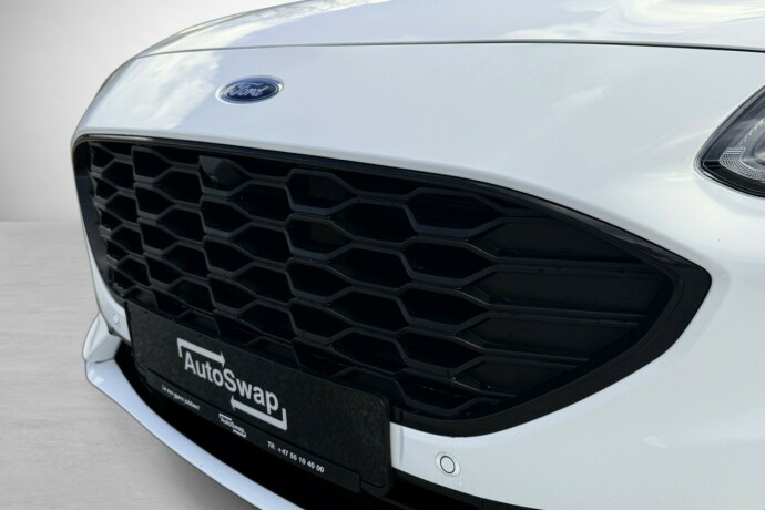 ford-kuga-elektrisitetbensin-2022-big-2