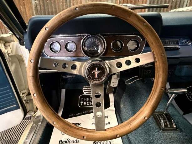 ford-mustang-bensin-1966-big-21