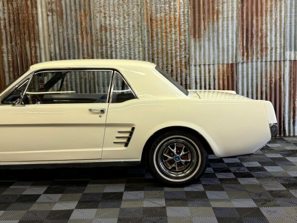 ford-mustang-bensin-1966-big-11