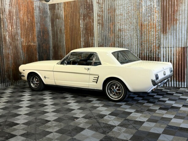 ford-mustang-bensin-1966-big-10