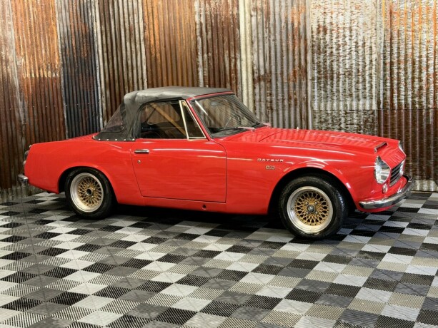 datsun-fairlady-bensin-1969-big-2