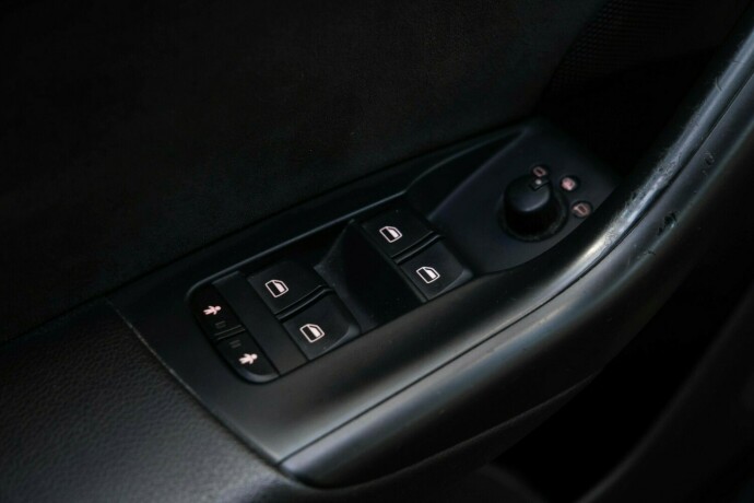 audi-q3-diesel-2012-big-18