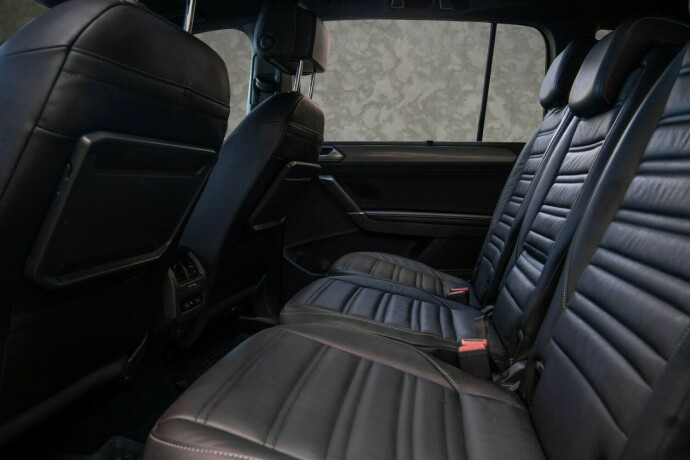 volkswagen-touran-bensin-2017-big-31